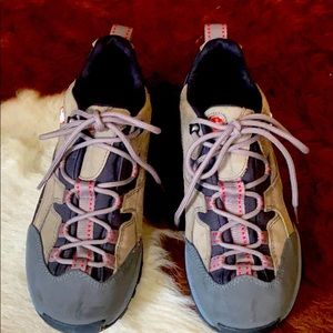 Wenger Boulder Trail Shoe. Size 7.5